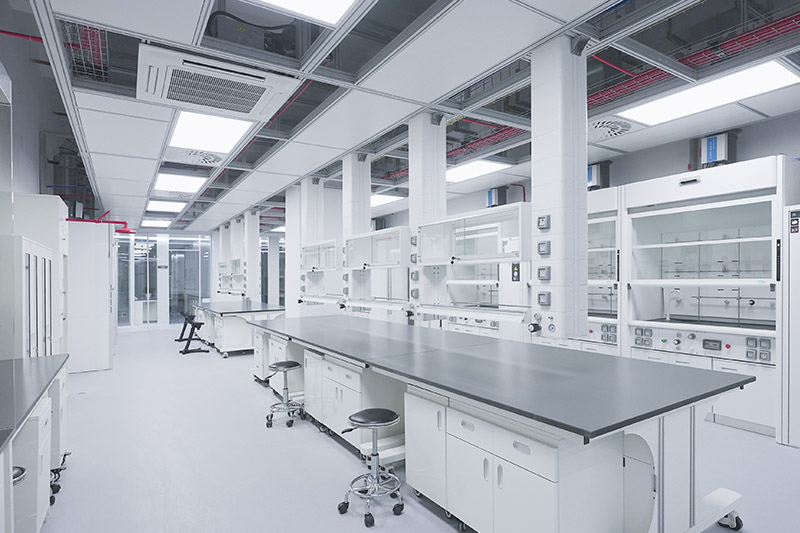 鞍山实验室革新：安全与科技的现代融合